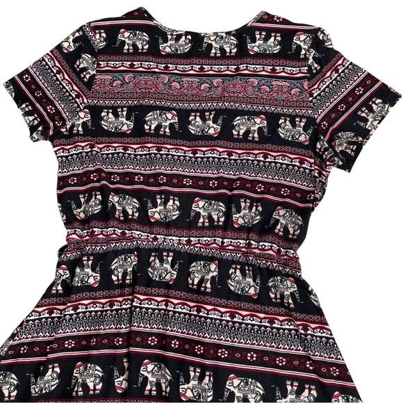 Derek heart plus size 1x short sleeve mini dress, vneck, elephants, ties at side - Picture 7 of 12